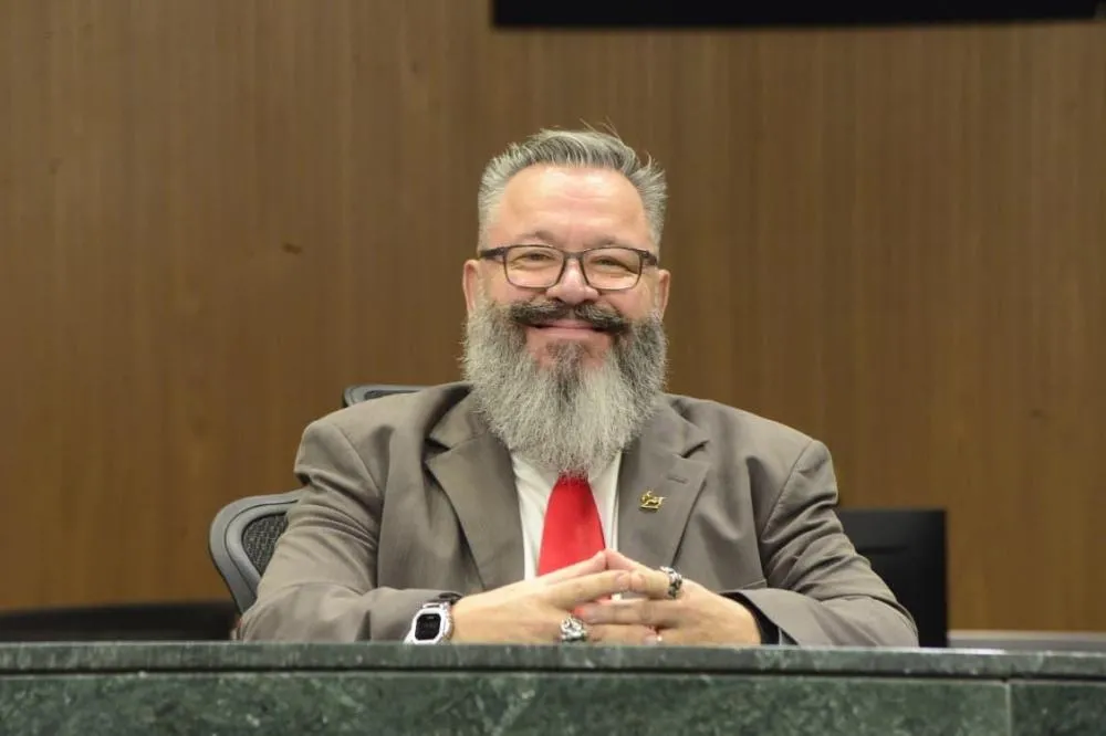 Diretor da UNIALFA Goiânia lança livro e propõe novo olhar sobre o envelhecimento